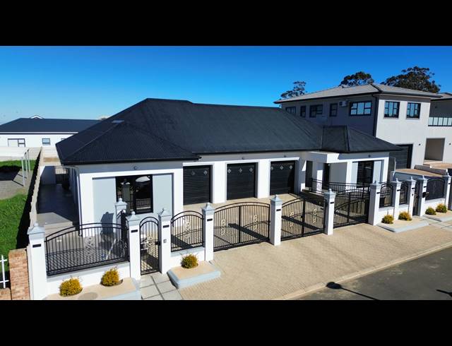 5 BEDROOM HOUSE FOR SALE IN MALMESBURY RURAL